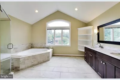 7126 Wayne Drive, Annandale, VA 22003 - Photo 15