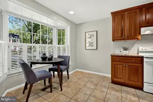 8227 Goldstream Ct, Vienna, VA 22182 - Photo 7