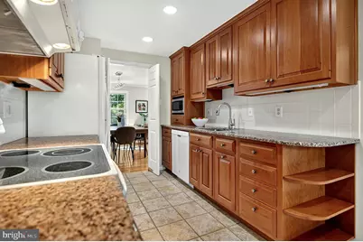 8227 Goldstream Court, Vienna, VA 22182 - Photo 9