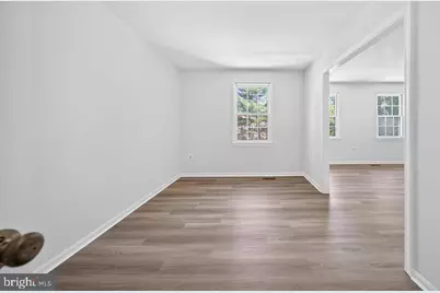 4867 Carriagepark Road, Fairfax, VA 22032 - Photo 13