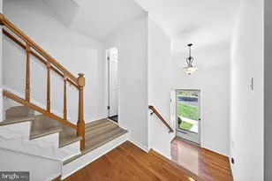 4867 Carriagepark Rd, Fairfax, VA 22032 - Photo 3