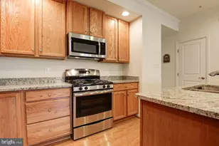 13776 Earhart Cir, Herndon, VA 20171 - Photo 19