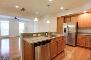 13776 Earhart Cir, Herndon, VA 20171 - Photo 17