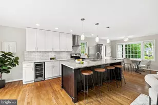 8715 Falkstone Ln, Alexandria, VA 22309 - Photo 9