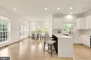 4349 Patriot Park Ct, Fairfax, VA 22030 - Photo 11