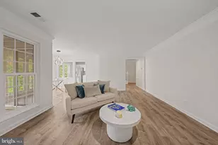 9254 Cardinal Forest Ln, Lorton, VA 22079 - Photo 3