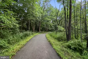 13893 Oyster Point Ct, Chantilly, VA 20151 - Photo 25
