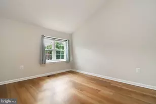 13893 Oyster Point Ct, Chantilly, VA 20151 - Photo 11