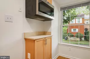 13893 Oyster Point Ct, Chantilly, VA 20151 - Photo 9