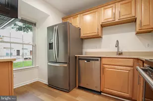 13893 Oyster Point Ct, Chantilly, VA 20151 - Photo 7