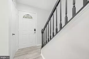 6127 Calico Pool Ln, Burke, VA 22015 - Photo 3