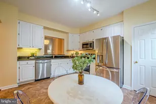1213 Weatherstone Ct, Reston, VA 20194 - Photo 11