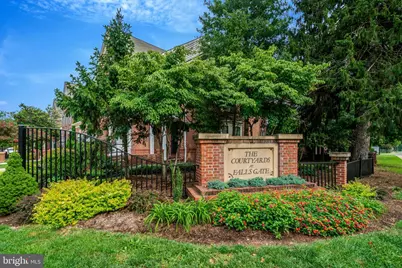5815 Falls Gate Court, Falls Church, VA 22041 - Photo 3