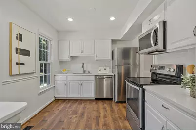 7821 Groveland Square, Springfield, VA 22153 - Photo 5