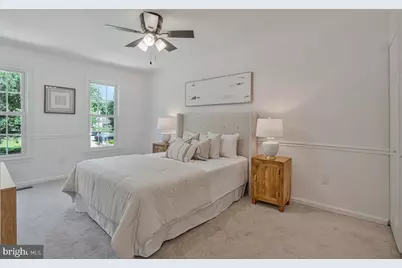 7821 Groveland Square, Springfield, VA 22153 - Photo 21