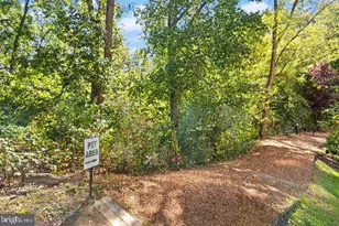 5901 Mount Eagle Dr, Alexandria, VA 22303 - Photo 25