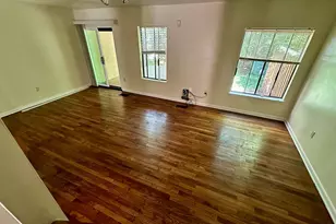 2366 Soft Wind Ct, Reston, VA 20191 - Photo 3