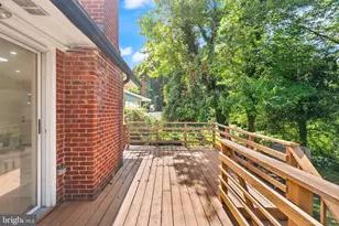 7028 Bradley Cir, Annandale, VA 22003 - Photo 59