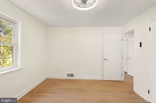 7028 Bradley Cir, Annandale, VA 22003 - Photo 33