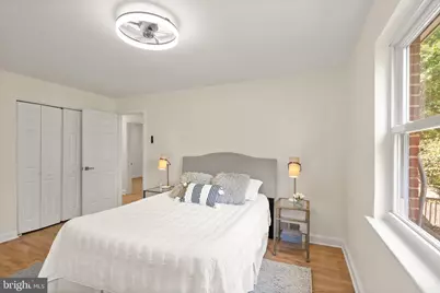 7028 Bradley Circle, Annandale, VA 22003 - Photo 23