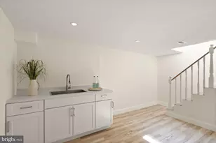 7028 Bradley Cir, Annandale, VA 22003 - Photo 41