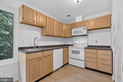 1703 Westwind Way #7-B, McLean, VA 22102 - Photo 17