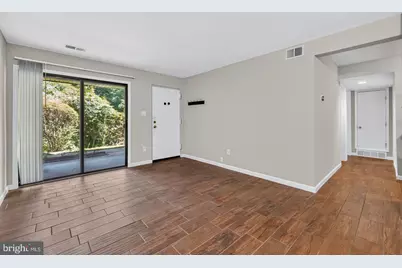 8509 Barrington Court #J, Springfield, VA 22152 - Photo 5