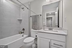4373 Black Tulip Wy, Chantilly, VA 20151 - Photo 25