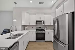 4373 Black Tulip Wy, Chantilly, VA 20151 - Photo 9