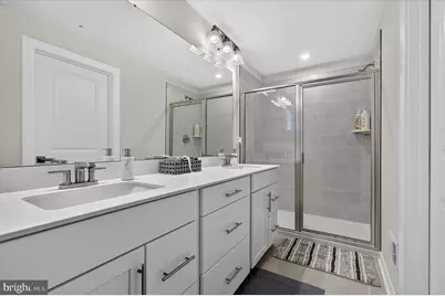 4373 Black Tulip Way #241, Chantilly, VA 20151 - Photo 19