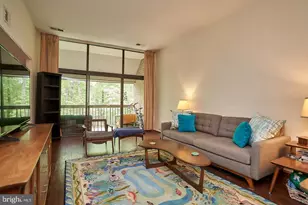 1650 Parkcrest Cir, Reston, VA 20190 - Photo 3