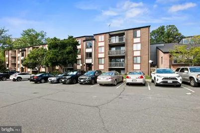 9728 Kingsbridge Drive #302, Fairfax, VA 22031 - Photo 1