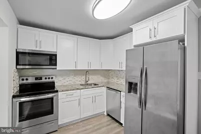 9728 Kingsbridge Drive #302, Fairfax, VA 22031 - Photo 9
