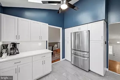 13704 Springhaven Drive, Chantilly, VA 20151 - Photo 9