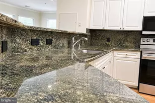 3021 Nicosh Cir, Falls Church, VA 22042 - Photo 27