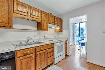 2300 Pimmit Drive #1201, Falls Church, VA 22043 - Photo 7