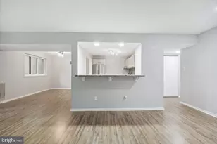 1635 Parkcrest Cir, Reston, VA 20190 - Photo 7