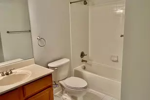 2405 Cypress Green Ln, Herndon, VA 20171 - Photo 23