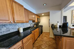 2621 Wagon Dr, Alexandria, VA 22303 - Photo 9