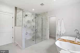 1142 Cameron Rd, Alexandria, VA 22308 - Photo 53