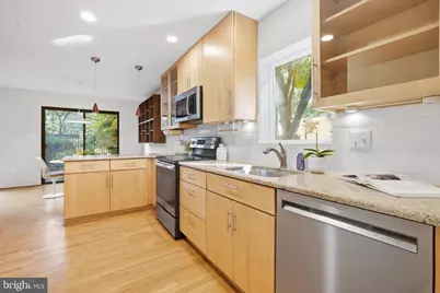 2165 Cabots Point Lane, Reston, VA 20191 - Photo 13
