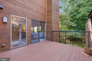 2165 Cabots Point Ln, Reston, VA 20191 - Photo 21