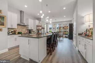 4489 Lateleaf Trl, Fairfax, VA 22030 - Photo 9