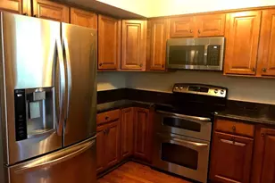 12815 Point Pleasant Dr, Fairfax, VA 22033 - Photo 9