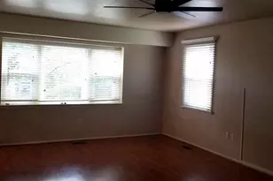 12815 Point Pleasant Dr, Fairfax, VA 22033 - Photo 3