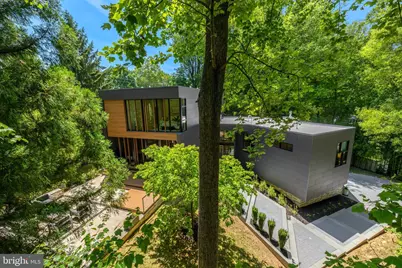 7815 Old Falls Road, McLean, VA 22102 - Photo 5