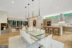 7815 Old Falls Rd, McLean, VA 22102 - Photo 7
