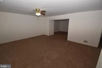 1436 Greenmont, Reston, VA 20190 - Photo 3