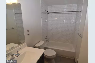 1436 Greenmont, Reston, VA 20190 - Photo 13