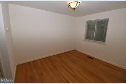 1436 Greenmont, Reston, VA 20190 - Photo 21